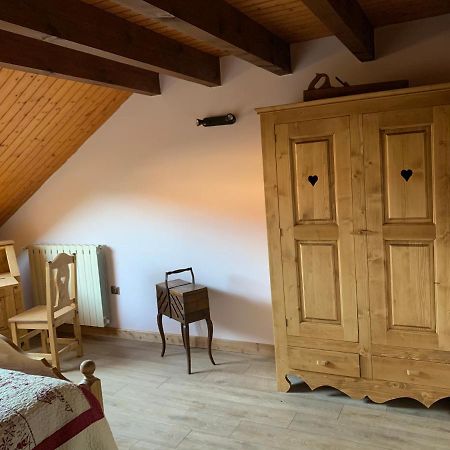 Bed and Breakfast L'Echo Des Artois Uzelle Экстерьер фото