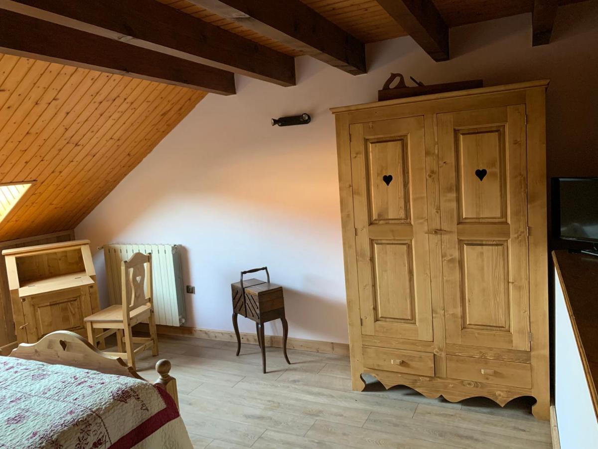 Bed and Breakfast L'Echo Des Artois Uzelle Экстерьер фото